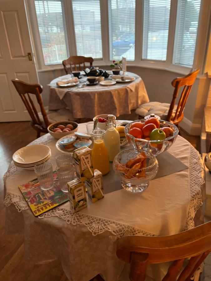Southend Airport Bed & Breakfast Rochford Dış mekan fotoğraf