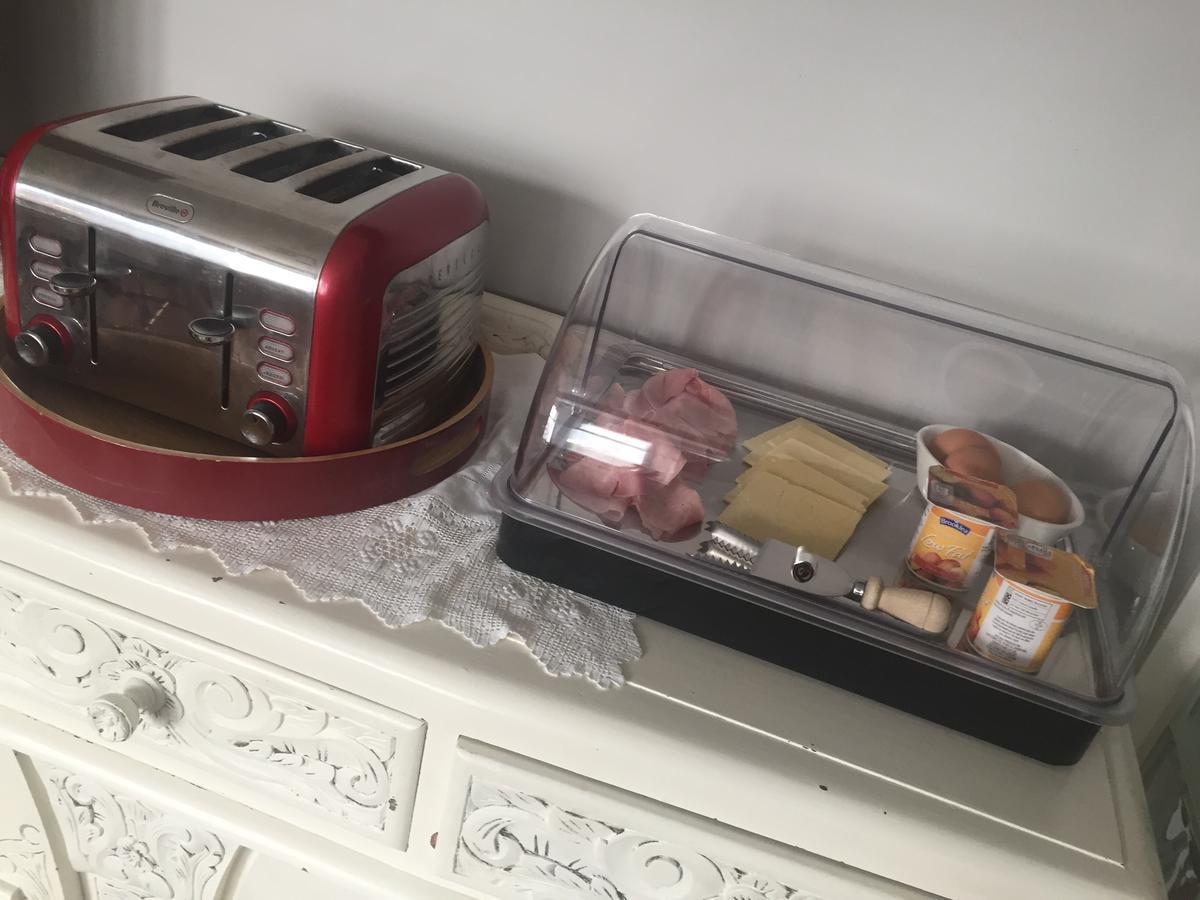 Southend Airport Bed & Breakfast Rochford Dış mekan fotoğraf